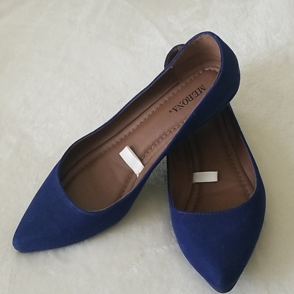 Merona blue pointed hidden wedge flats